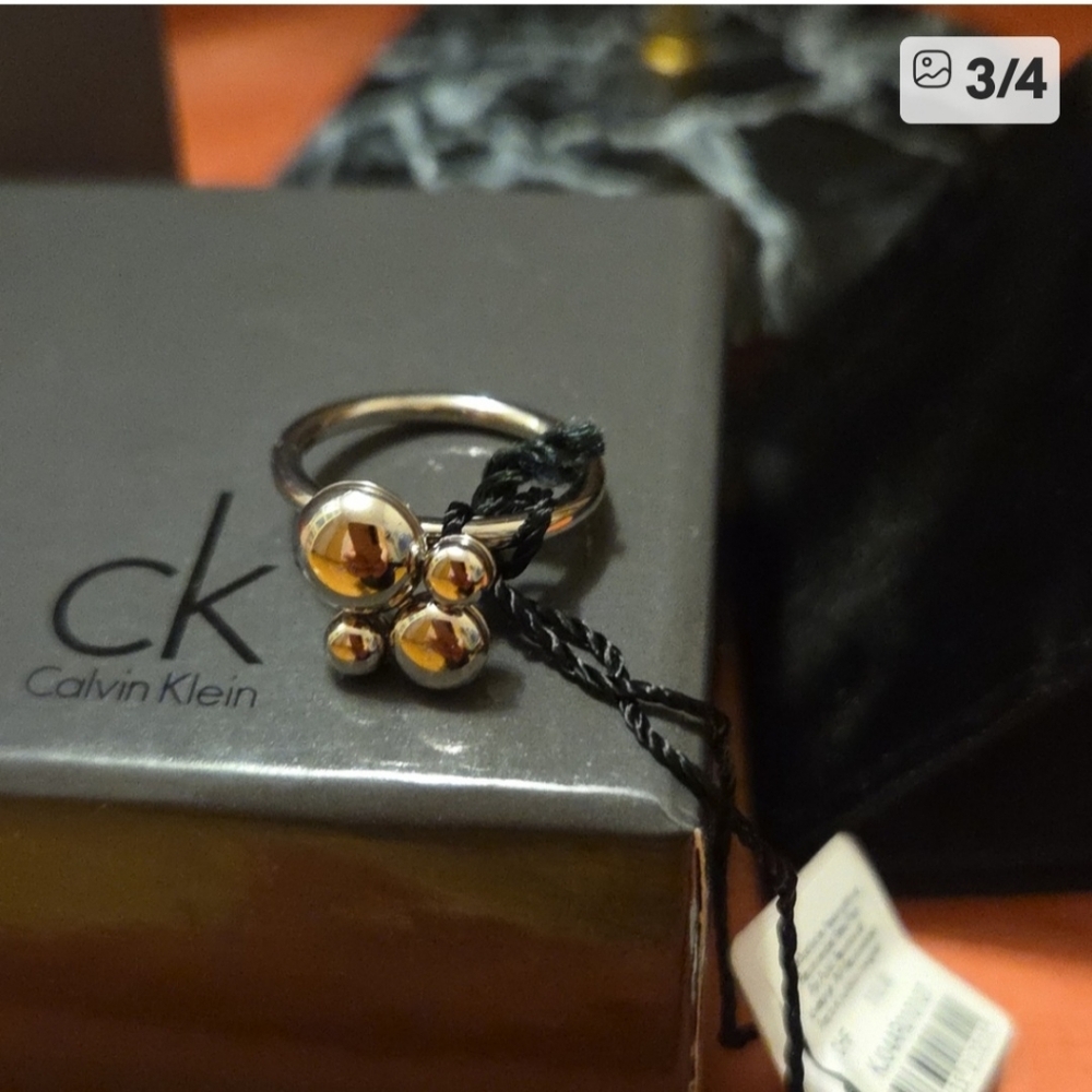 Calvin Klein Women's Silver Fidget Ring